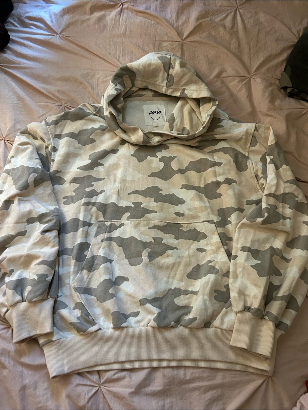 aerie Jet Setter Baggy Beige and Light Gray Camo Pullover Hoodie
